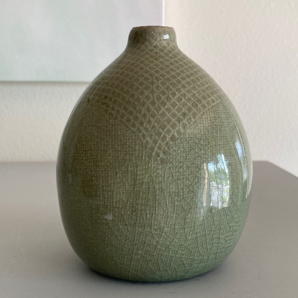 Celedon Crackle and Mesh Glaze Pottery Bud Vase Art Home Decor Thailand